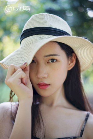 三吉彩花